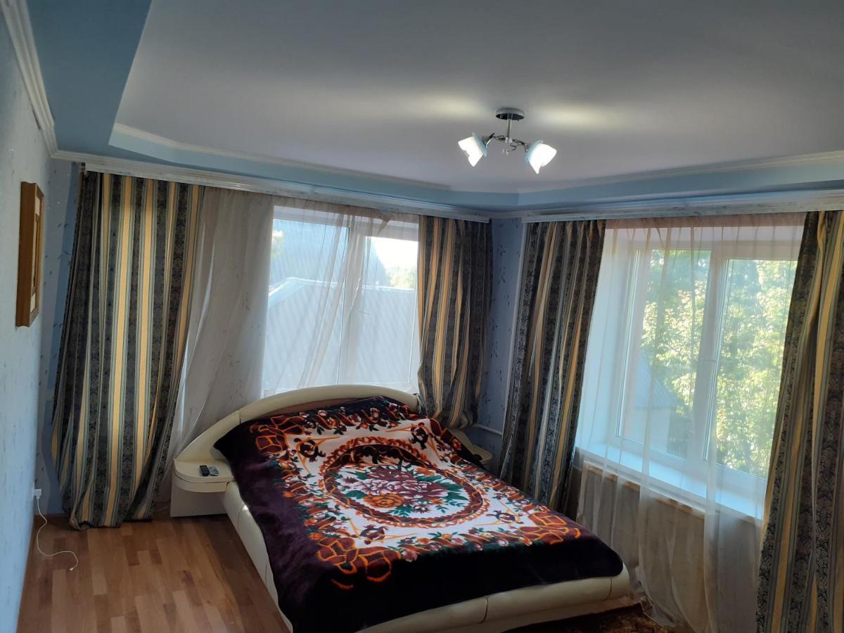 Hotel Татьянин Двор Kamieniec Podolski Zewnętrze zdjęcie